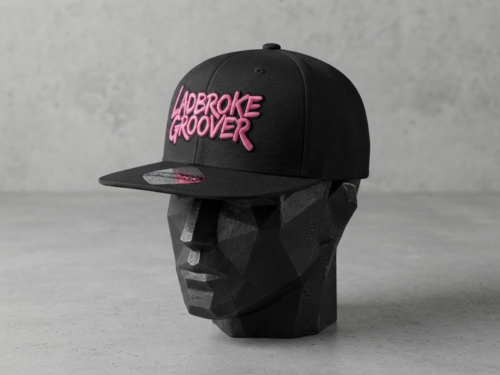 Black Snapback Rapper cap Pink